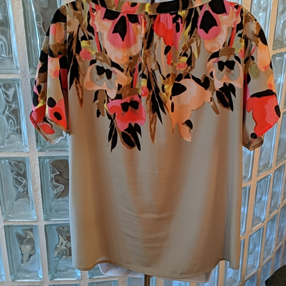 Blouse - Picture 2 of 4
